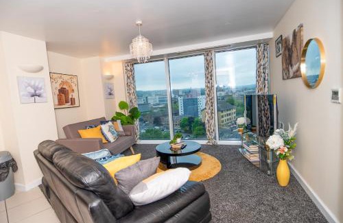 Bradford Apartment | City Center, Free WiFi for Contractor, Family