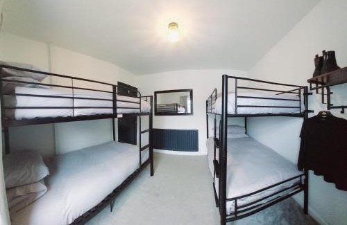 Canton House | city centre - 2 bed house, parking for 2