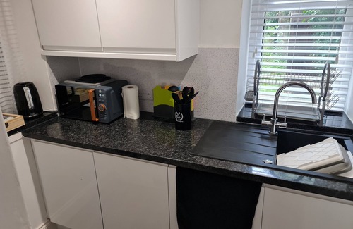 Central Aberdeen Apartment | City Centre Apartment - Very Quiet & Pet Friendly 🐾