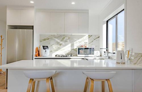 Frankton Apartment | City Centre Elegance Apt 3