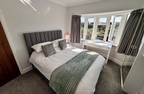 Canterbury House | City centre home in Canterbury with free parking