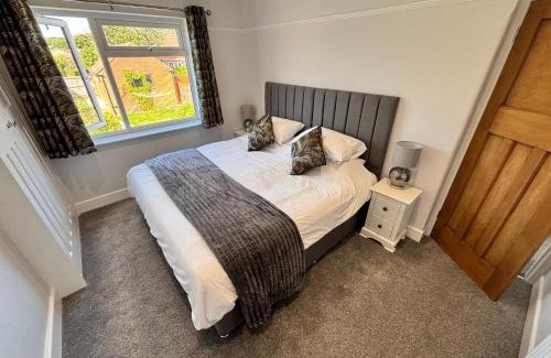 Canterbury House | City centre home in Canterbury with free parking