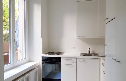 Werd Apartment | City Centre Spacious Studio Apartment E28 Gold