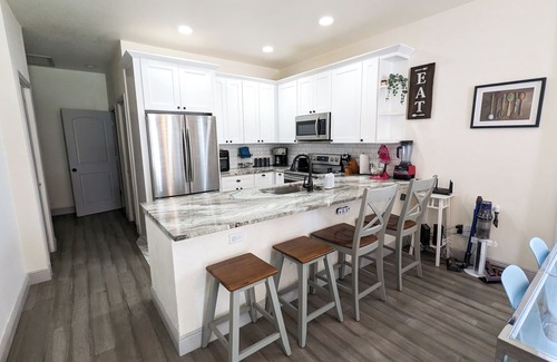 East Tampa House | City getaway modern house