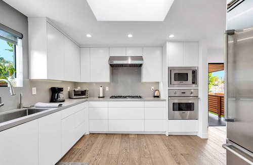 Silver Lake House | City Living by AvantStay | Large Outdoor Area