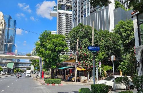 Thung Maha Mek House | City Living