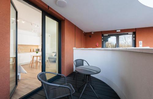 Grzegorzki Apartment | City of the Kings-Riverside WT2