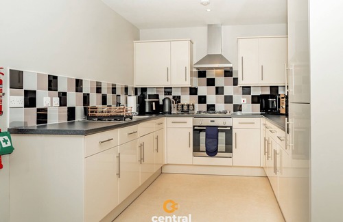 Dundee Apartment | City Quay - River Tay Views - Balcony