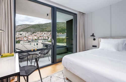 Montovjerna Hotel | City Residences