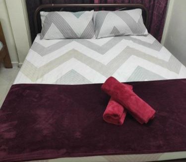 Batas Baru House | CiTY Roomstay Budget Midtown Kuala Terengganu 2queen beds