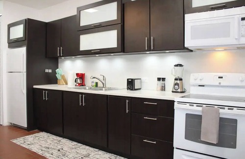 Catedral Apartment | City View 3 Bdrm.Apt for 6-Old San Juan