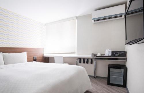 Zhongzheng Hotel | Cityinn Hotel Taipei Station Branch I