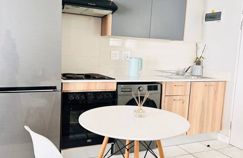 Tshwane Apartment | Cityscape Luxurious Apartment 3