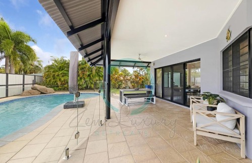 Parap Apartment | Cityside Hideaway 4BR Family House - Pool - Markets