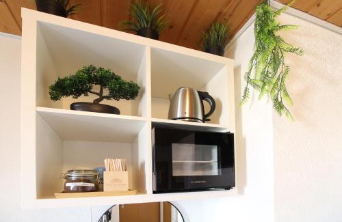 Ulm Hotel | CityStayOne - Kleines Standardzimmer im Zentrum für eine einfache Übernachtung No kitchen no hotel services no reception no breakfast buffet - Of course Late check-in via self check-in high-speed WiFi smart TV good mattresses a quick and easy check-out