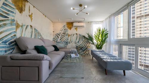 Rincon de Loix Apartment | CIUDAD ANTENA blue sky apartment