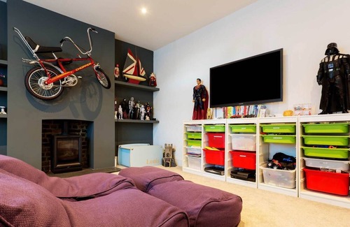 Larkhall House | Clapham Oasis, by Veeve