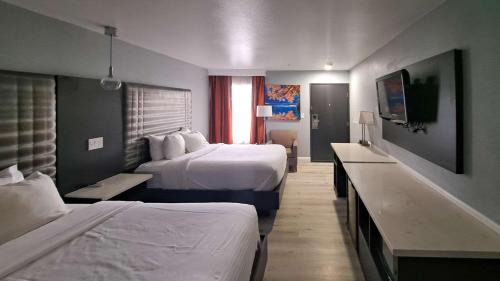 El Cajon Hotel | Clarion Pointe El Cajon San Diego East