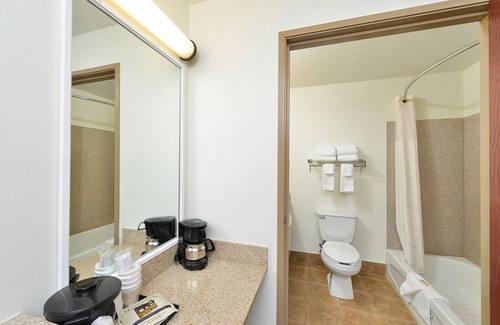 Buffalo Ridge Hotel | Clarion Pointe Sioux Falls Airport