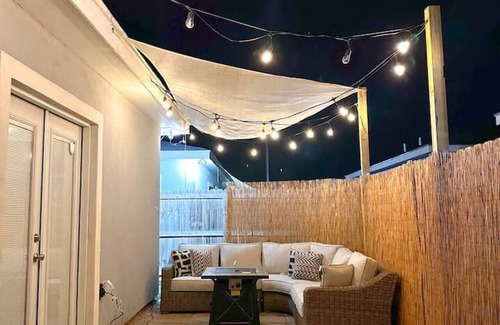 Edinburg Apartment | Clase Azul Executive Suite