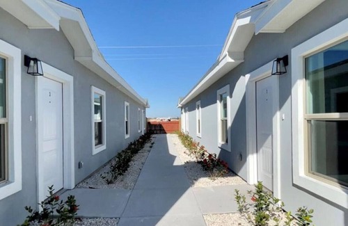 Edinburg Apartment | Clase Azul Executive Suite