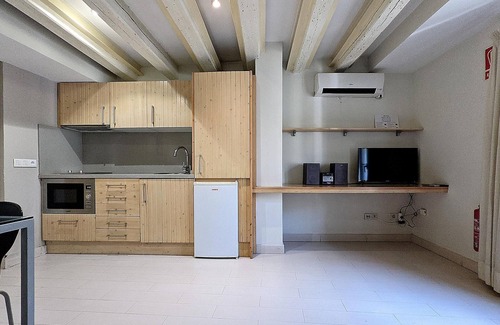 Gothic Quarter Apartment | CLASSBEDROOM GOTHIC LAS RAMBLAS 4