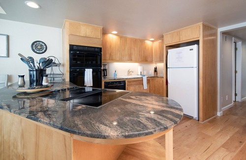 Cayucos House | Classic Cayucos Oceanfront REMODELED AS OF 2023