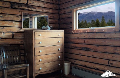 Seeley Lake Cabin | Classic Creekfront Cabins in the Montana Mountains!