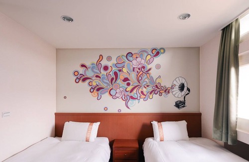 Wufeng District Hotel | Classic Delight