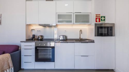 Santa Engracia Apartment | Classic Topfloor Apartment by LovelyStay