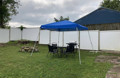 Newark House | Classic, updated house with porch & backyard