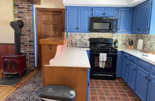 Woodstock House | Classic Vermont Farmhouse in the Heart of Woodstock - close to skiing