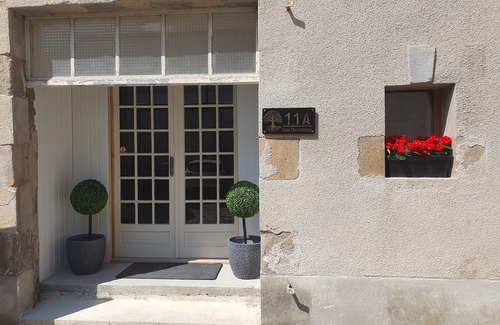 Magnac-Laval Apartment | Classy 2-bedroom apartment in Magnac-Laval - Home away from Home