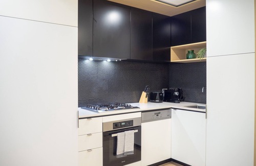 Brighton House | Classy & Spacious 2 Bedroom, 2 Bathroom (En Suite)