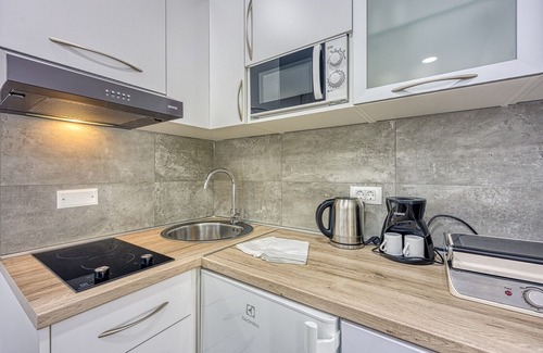 City Center Apartment | Claudio - Studio with Terrace