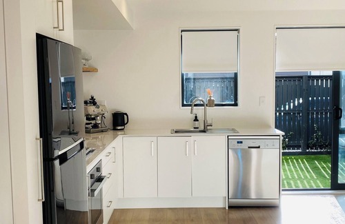 Hobsonville House | Clean and Tidy 2 Bedroom Townhouse With Playroom. Perfect for Families