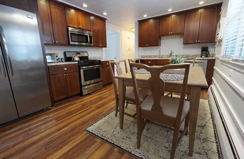 New Britain House | Clean, Bright & Private WHOLE HOUSE 4 YOU. Safe, Centrally Located, Garage