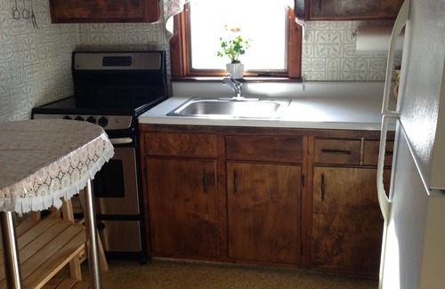 Sandwich Cottage | Clean Cozy Cottage, great location, walk to the beach!