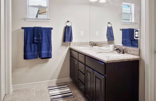 Biggs Field House | Clean, Cozy House