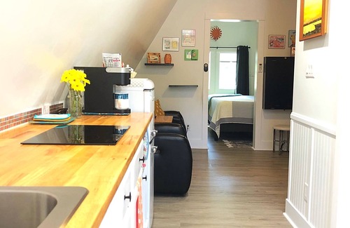 Sunset Beach Apartment | Clean, quiet & cozy aprtmnt located Sunset Beach NC close to golf, food, beaches