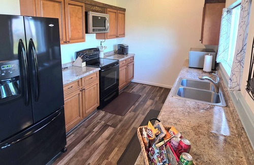 Monitor House | Clean, Quiet, & No Check-Out Chores!