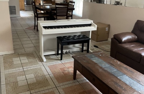 Tampa House | Clean room