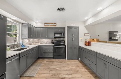 Clearwater House | Clearwater Sanctuary Home w Pool