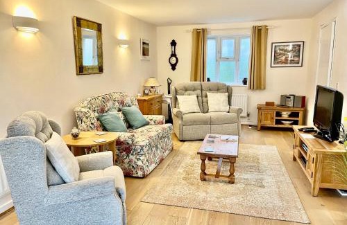 Dorchester House | Clematis House