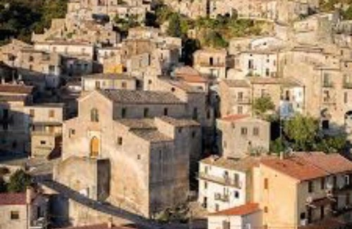 Cleto Bed & Breakfast | CLETO: UN PAESE DUE CASTELLI