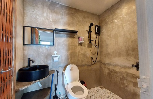 Bang Bao Bay Hotel | Cliff Cottage Resort