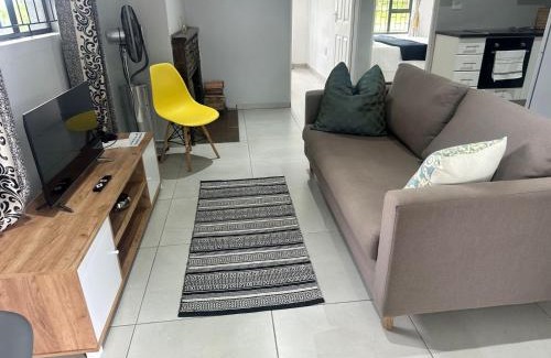 Kloof Apartment | Cliffside Cottage