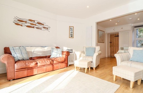 Trebarwith Strand House | Cliffside