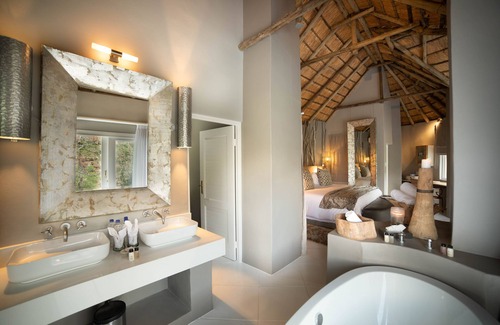 Vaalwater Hotel | Clifftop Exclusive Safari Hideaway