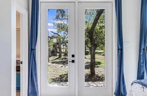 Rockport Cottage | Clifton Cottage 6031rpe 1 Bedroom Cottage by RedAwning